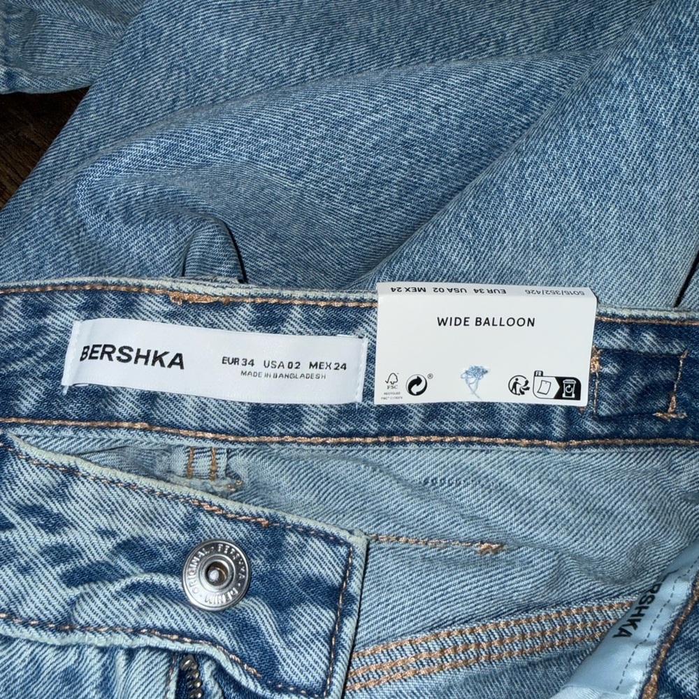 Bershka Light Blue Wide Balloon Women’s Jeans - Picture 3 of 12